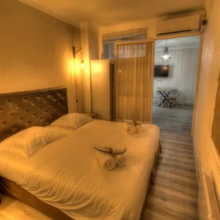 Alc - Ff39 - 9 Min Palais And Beaches Канны